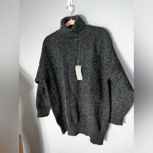 Woolmark Men’s Knitted Sweater 100% Pure New Wool Gray Fits M/L Warm